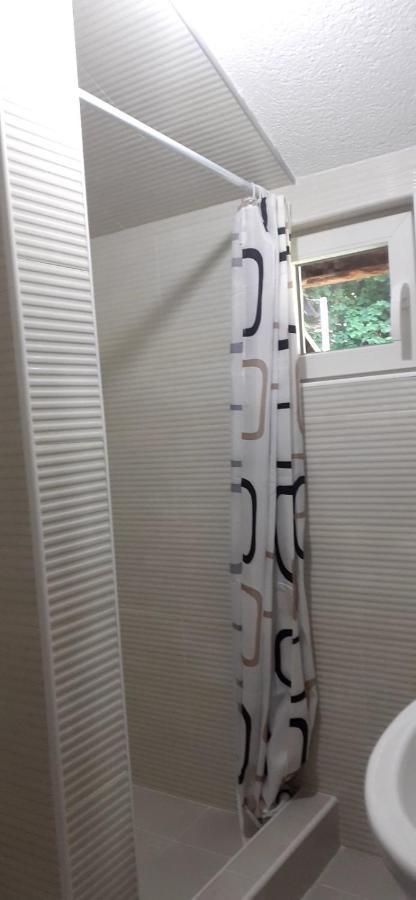 Guest House Erdan Plav Exterior photo